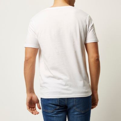 White V-neck short sleeve t-shirt